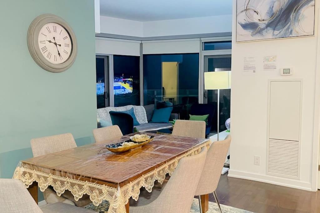 New Superior Lakeview Luxury 3-Bedroom Suite On 48 Floor Toronto Bagian luar foto