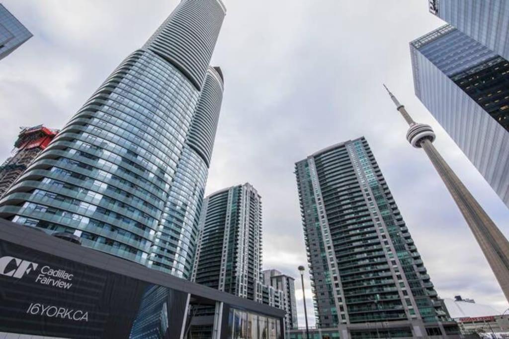 New Superior Lakeview Luxury 3-Bedroom Suite On 48 Floor Toronto Bagian luar foto