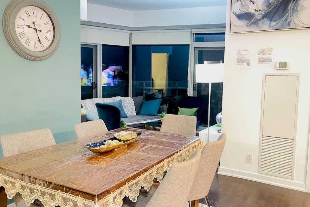 New Superior Lakeview Luxury 3-Bedroom Suite On 48 Floor Toronto Bagian luar foto