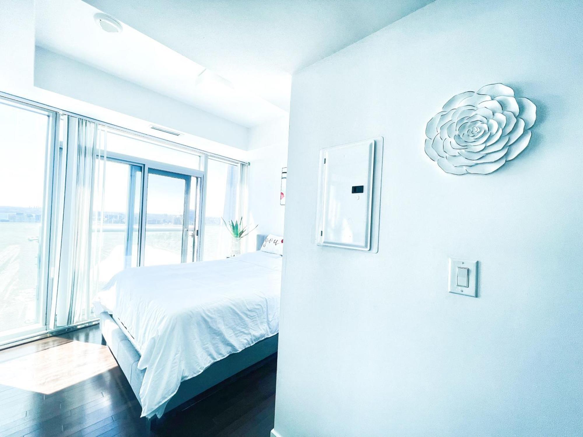 New Superior Lakeview Luxury 3-Bedroom Suite On 48 Floor Toronto Bagian luar foto