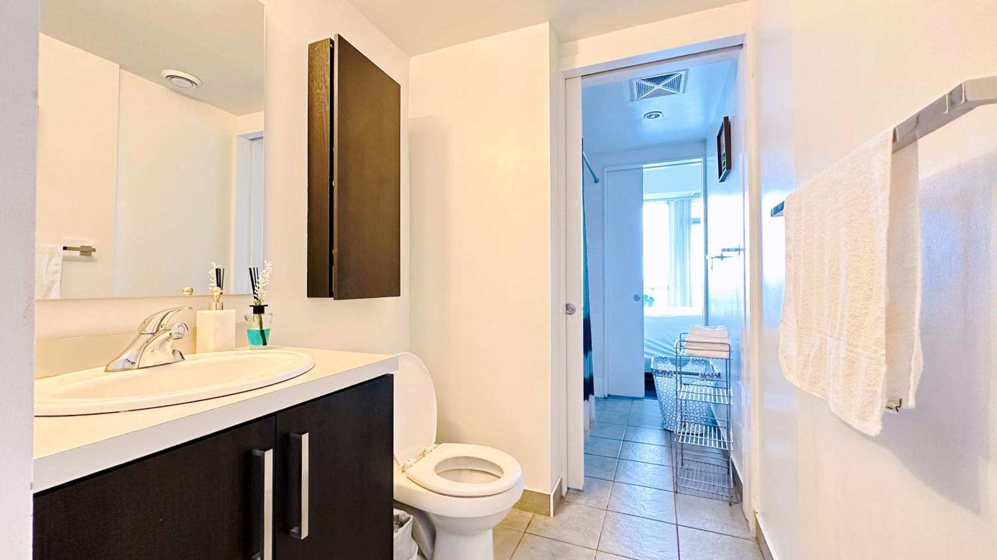 New Superior Lakeview Luxury 3-Bedroom Suite On 48 Floor Toronto Bagian luar foto