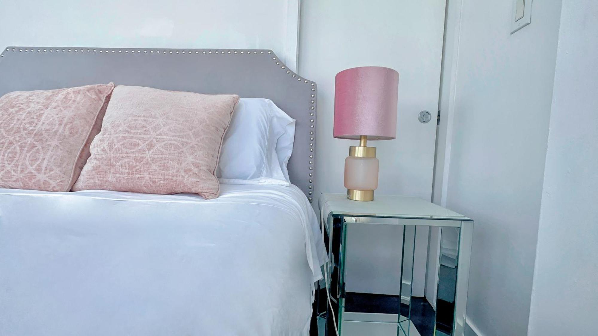 New Superior Lakeview Luxury 3-Bedroom Suite On 48 Floor Toronto Bagian luar foto